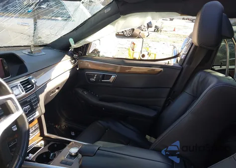 2014 Mercedes-Benz E 350 4Matic z USA, uszkodzony, nr VIN WDDHF8JB4EA820833